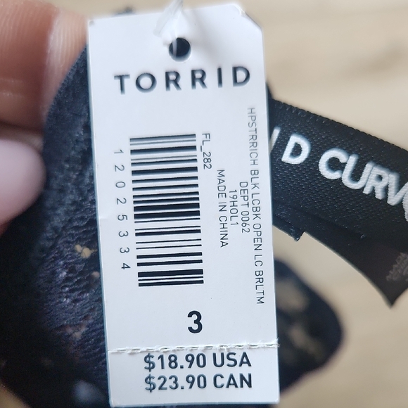 Lace Women's Intimates in Black - Picture 3 of 3